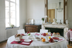 Guesthouse_lechateaudePhiliomel_S4870